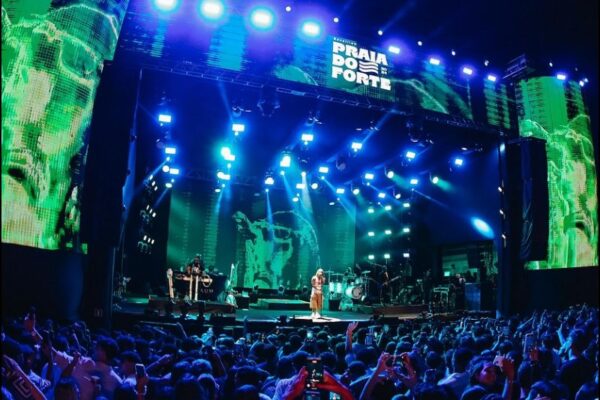 Praia do Forte Réveillon 2026 em Mata de São João na Bahia