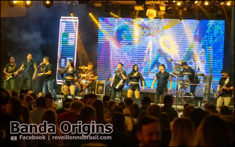 Show da Banda Origins no Réveillon 2026 em Itapoá no litoral norte catarinense - reveillonnobrasil.com